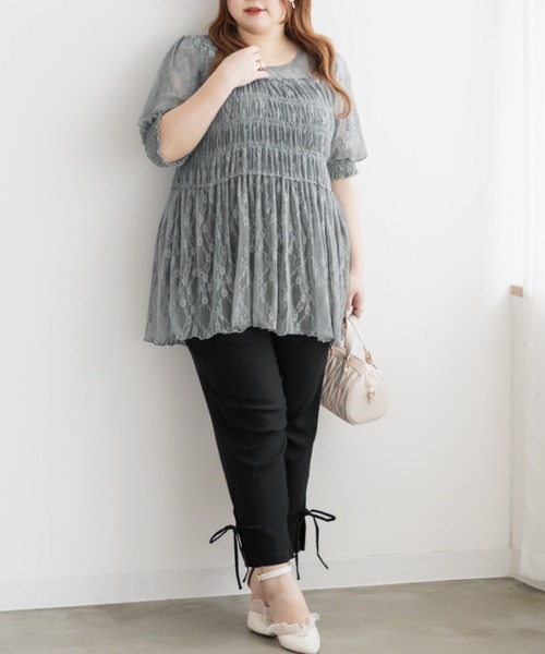 CLETTE(クレット)の「CLETTEオリジナルクロスフラワーレースシャーリングブラウス(シャツ/ブラウス・レディース・ブルー/ブラック/アイボリー/ラベンダー・4L/3L/LL)」の15枚目の写真