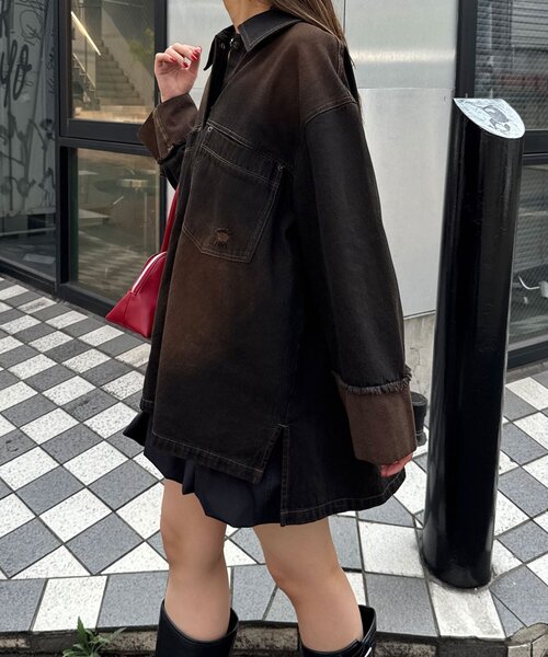 CIAOPANIC(チャオパニック)の「オーバーダイデニムBIGシャツジャケット(シャツ/ブラウス・レディース・ブラウン/ブルー・ONE SIZE)」の6枚目の写真