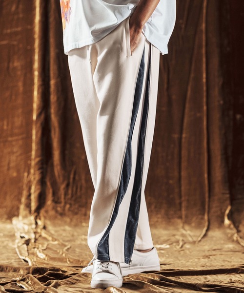 ANGENEHM(アンゲネーム)の「mp13978-Neo Souvenir Pants ダンボールニットパンツ(AG05-008acf)(その他パンツ・メンズ・ブラック/ナチュラル・L/S/M)」の2枚目の写真