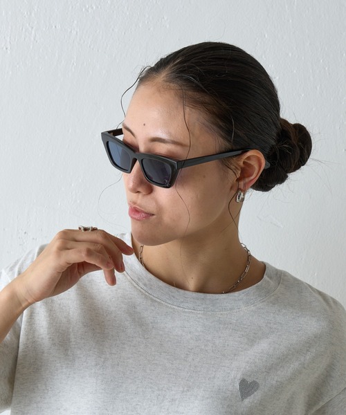 COLONY 2139（コロニートゥーワンスリーナイン）の「キャットアイサングラス（サングラス・レディース・ブラック・FREE）」の4枚目の写真