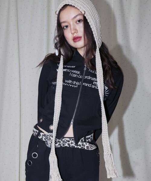 SEQUENZ（シークエンズ）の「＊新色追加【sqnz（エスキュンズ）】sqnz eyelet fit zip pk / レディース ジップパーカー フーディ ハトメ スタッズ ダフルジップ 裏起毛 ≪SET UP着用可能≫（パーカー・レディース・その他1/グレー/ブラック/ピンク/ライトグレー・FREE）」の6枚目の写真