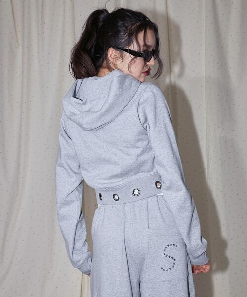 SEQUENZ（シークエンズ）の「＊新色追加【sqnz（エスキュンズ）】sqnz eyelet fit zip pk / レディース ジップパーカー フーディ ハトメ スタッズ ダフルジップ 裏起毛 ≪SET UP着用可能≫（パーカー・レディース・その他1/グレー/ブラック/ピンク/ライトグレー・FREE）」の21枚目の写真