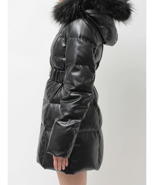 GYDA(ジェイダ)の「GDベルト付きフェイクレザーロングダウンコート(ダウンジャケット/コート・レディース・ブラック・SMALL/MEDIUM)」の17枚目の写真