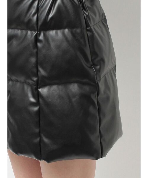 GYDA(ジェイダ)の「GDベルト付きフェイクレザーロングダウンコート(ダウンジャケット/コート・レディース・ブラック・SMALL/MEDIUM)」の12枚目の写真