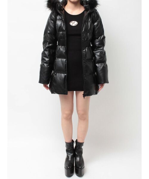 GYDA(ジェイダ)の「GDベルト付きフェイクレザーロングダウンコート(ダウンジャケット/コート・レディース・ブラック・SMALL/MEDIUM)」の7枚目の写真