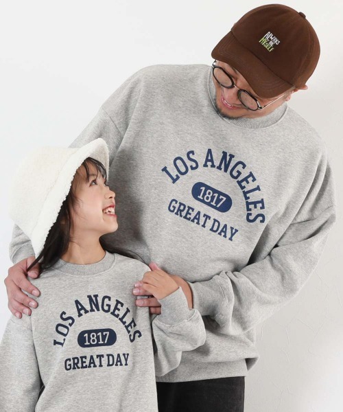 devirock(デビロック)の「大人 デビラボ プリント 裏起毛トレーナー(スウェット・レディース・ブルー系1/ピンク系1/グレー系1/ブラック系1/ベージュ系2/ベージュ系1/グリーン系1/ブルー系2/ベージュ系3/レッド系1・M/L/LL)」の2枚目の写真