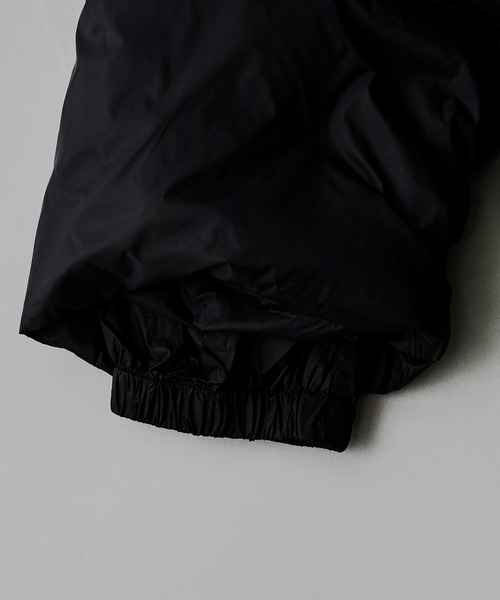 AO2（アオズ）の「2way Hooded mid-length down jacket / 2way フーデッド ミドル丈ダウンジャケット（ダウンジャケット/コート・レディース・ホワイト/ブラック・FREE）」の4枚目の写真