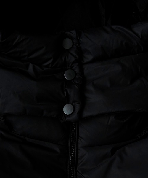AO2（アオズ）の「2way Hooded mid-length down jacket / 2way フーデッド ミドル丈ダウンジャケット（ダウンジャケット/コート・レディース・ホワイト/ブラック・FREE）」の7枚目の写真
