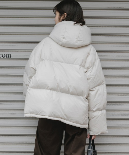AO2（アオズ）の「2way Hooded mid-length down jacket / 2way フーデッド ミドル丈ダウンジャケット（ダウンジャケット/コート・レディース・ホワイト/ブラック・FREE）」の17枚目の写真