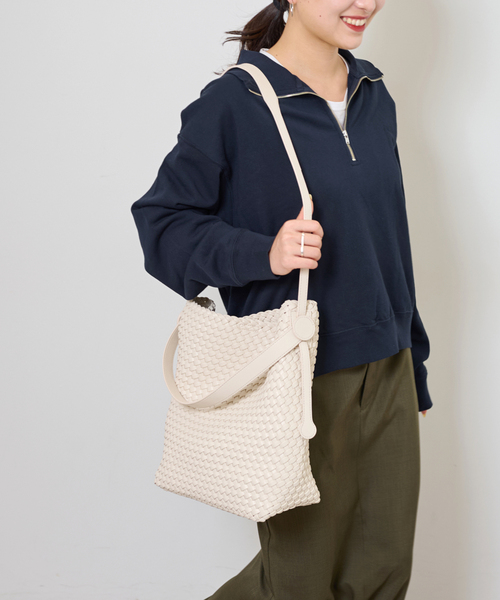 JOURNAL STANDARD relume（ジャーナルスタンダード　レリューム）の「【MODA LUXE/モーダリュクス】2WAYトートバッグ（トートバッグ・レディース・アイボリー/ブラック・FREE）」の11枚目の写真