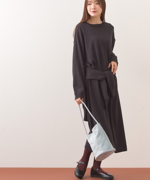 OMNES（オムネス）の「ハイゲージクルーネックリンキングニットロングワンピース（ワンピース・レディース・ダークグレー/レッド/ブラウン・FREE）」の19枚目の写真