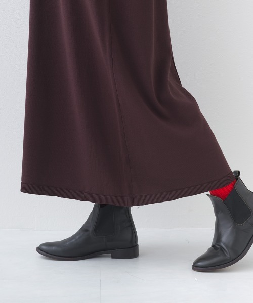 OMNES（オムネス）の「ハイゲージクルーネックリンキングニットロングワンピース（ワンピース・レディース・ダークグレー/レッド/ブラウン・FREE）」の16枚目の写真