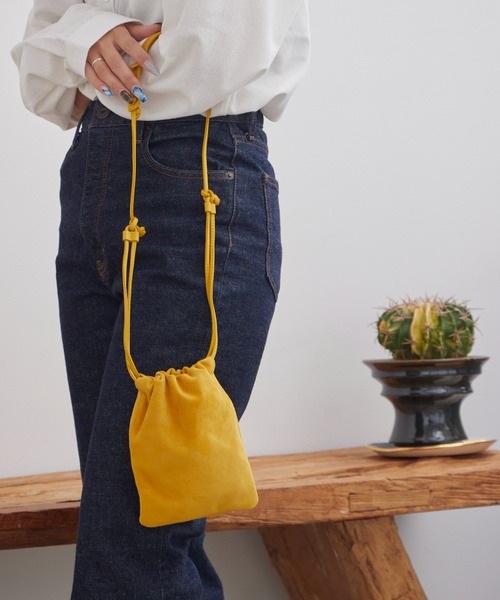 NOTHING WRITTEN(ナッシングリトゥン)の「NOTHING WRITTEN / ナッシングリトゥン Fatu shoulder mini bag(ショルダーバッグ・レディース・マスタード・FREE)」の7枚目の写真