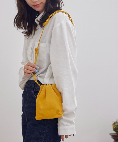 NOTHING WRITTEN(ナッシングリトゥン)の「NOTHING WRITTEN / ナッシングリトゥン Fatu shoulder mini bag(ショルダーバッグ・レディース・マスタード・FREE)」の10枚目の写真