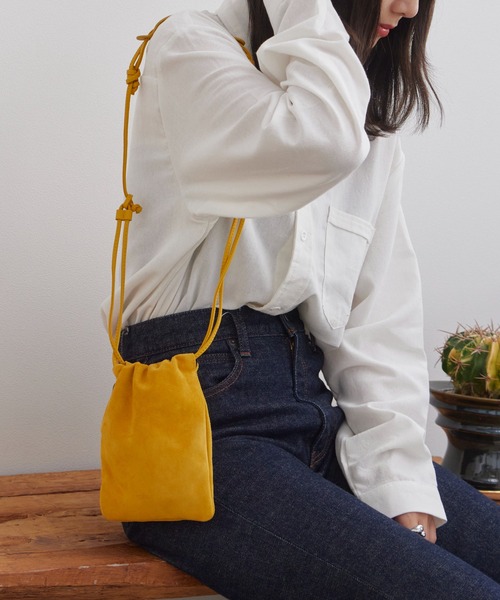 NOTHING WRITTEN（ナッシングリトゥン）の「NOTHING WRITTEN / ナッシングリトゥン Fatu shoulder mini bag（ショルダーバッグ・レディース・マスタード・FREE）」の15枚目の写真