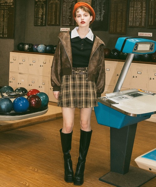 REDYAZEL（レディアゼル）の「ヴィンテージライクレザーフーディブルゾン（ブルゾン・レディース・ベージュ/ダークブラウン/ブラック・FREE）」の6枚目の写真