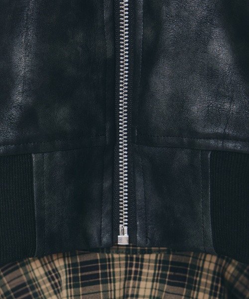 REDYAZEL（レディアゼル）の「ヴィンテージライクレザーフーディブルゾン（ブルゾン・レディース・ベージュ/ダークブラウン/ブラック・FREE）」の18枚目の写真