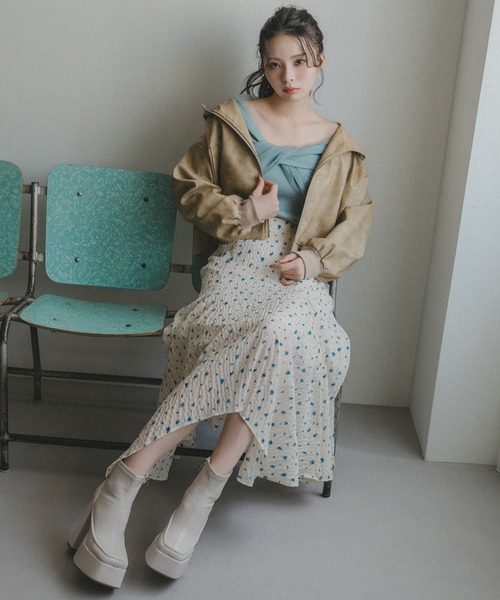 REDYAZEL（レディアゼル）の「ヴィンテージライクレザーフーディブルゾン（ブルゾン・レディース・ベージュ/ダークブラウン/ブラック・FREE）」の22枚目の写真