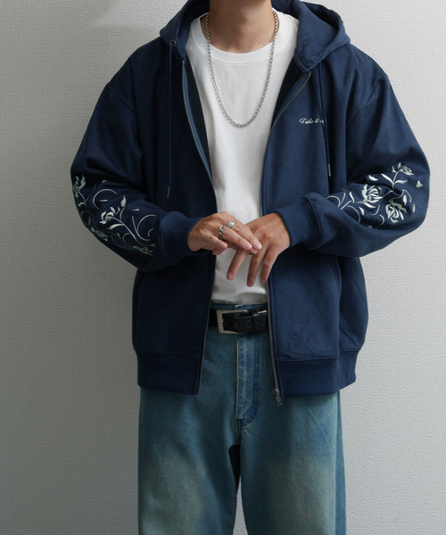 NILWAY（ニルウェイ）の「裏起毛カットスエード フラワー袖刺繍フルジップパーカー（パーカー・メンズ・ネイビー系/チャコールグレー/ブラウン/アイボリー・LARGE/MEDIUM）」の4枚目の写真