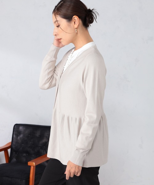 GALLORIA（ギャローリア）の「ペプラム切替カーディガン（カーディガン/ボレロ・レディース・ライトグレー/ネイビー・S/M/L/LL）」の10枚目の写真