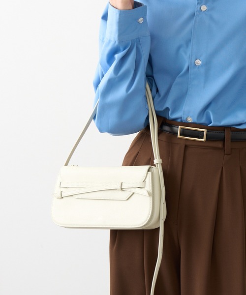 tov（トーヴ）の「【TOV】26SS新作 MIMI POCHETTE（ショルダーバッグ・レディース・グレイッシュベージュ/アイボリー/ブラック・FREE）」の8枚目の写真