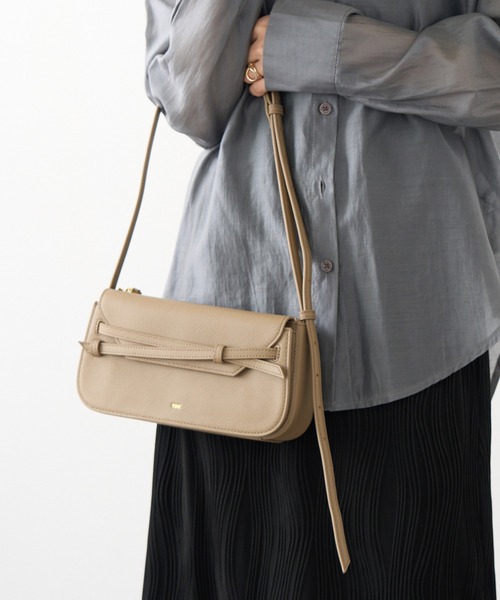 tov（トーヴ）の「【TOV】26SS新作 MIMI POCHETTE（ショルダーバッグ・レディース・グレイッシュベージュ/アイボリー/ブラック・FREE）」の17枚目の写真