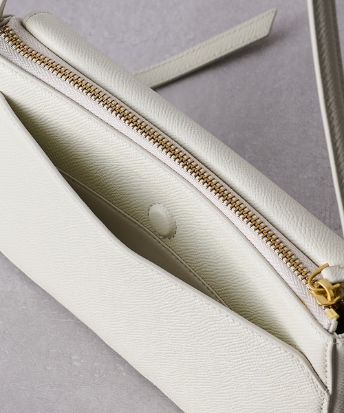 新品未使用　TOV スクエアバッグ　大人気　ホワイト セール】2WAYスクエアショルダーバッグ（ショルダーバッグ）｜URBAN