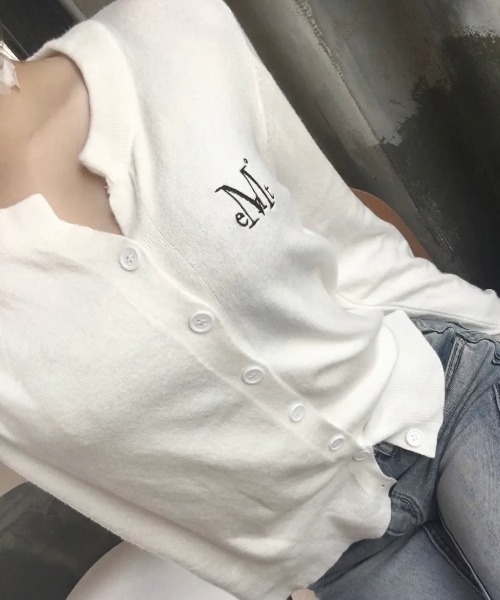 MUCENT（ムセント）の「◇MUCENT◇ブランド直輸入正規品/MUCENT マーレ 7ボタン クロップ ヘンリーネック カーディガン MUCENT MARAIS 7 BUTTON CROP HENRY NECK CARDIGAN（カーディガン/ボレロ・レディース・オートミール/アイボリー/ブラック/グレー・FREE）」の17枚目の写真