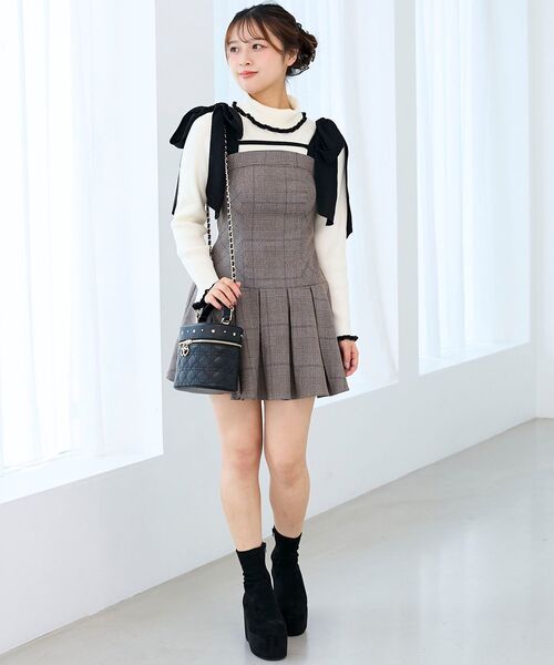 MAJESTIC LEGON（マジェスティックレゴン）の「ショルダーリボンミニワンピース（ワンピース・レディース・ベージュ/グレー系その他/ブラウン系その他2・MEDIUM）」の14枚目の写真