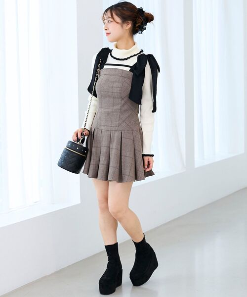 MAJESTIC LEGON（マジェスティックレゴン）の「ショルダーリボンミニワンピース（ワンピース・レディース・ベージュ/グレー系その他/ブラウン系その他2・MEDIUM）」の15枚目の写真