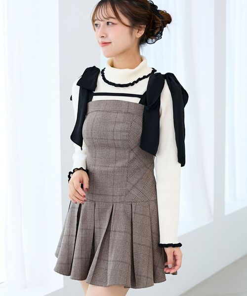 MAJESTIC LEGON（マジェスティックレゴン）の「ショルダーリボンミニワンピース（ワンピース・レディース・ベージュ/グレー系その他/ブラウン系その他2・MEDIUM）」の18枚目の写真