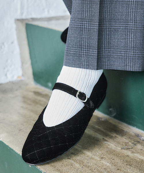 IENA（イエナ）の「BLACK キルティングメリージェーン（その他シューズ・レディース・ブラック・38/37/36）」の2枚目の写真