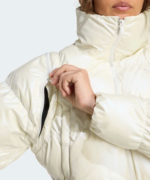 Essentials グロッシー 2-in-1スタイル クロップド丈 パファー