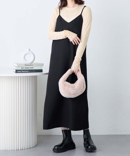Viola e Viola(ヴィオラエヴィオラ)の「スラブシアーテレコ袖レーストップス(Tシャツ/カットソー・レディース・アイボリー/ブラック・L/M)」の17枚目の写真