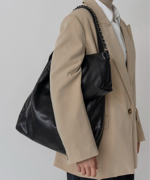LE VERNIS(ル・ベルニ)の「LE VERNIS(ル・ベルニ)Pouch set tote(トートバッグ・レディース・ベージュ/ブラック/チョコ・FREE)」の4枚目の写真