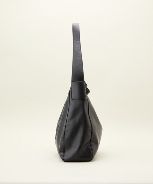 LE VERNIS(ル・ベルニ)の「LE VERNIS(ル・ベルニ)Pouch set tote(トートバッグ・レディース・ベージュ/ブラック/チョコ・FREE)」の14枚目の写真
