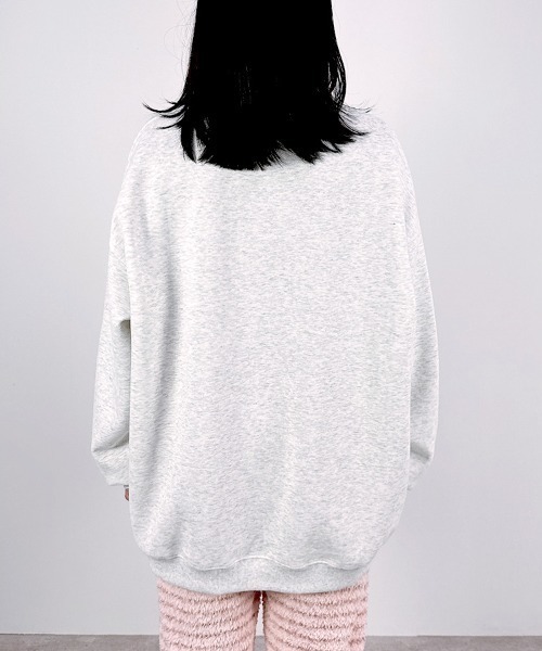 CLOTHY(クロシィ)の「【キュートな癒し系トレーナー♪】ねこプリントBIGスウェット(スウェット・レディース・グレー/チャコールグレー・FREE)」の21枚目の写真