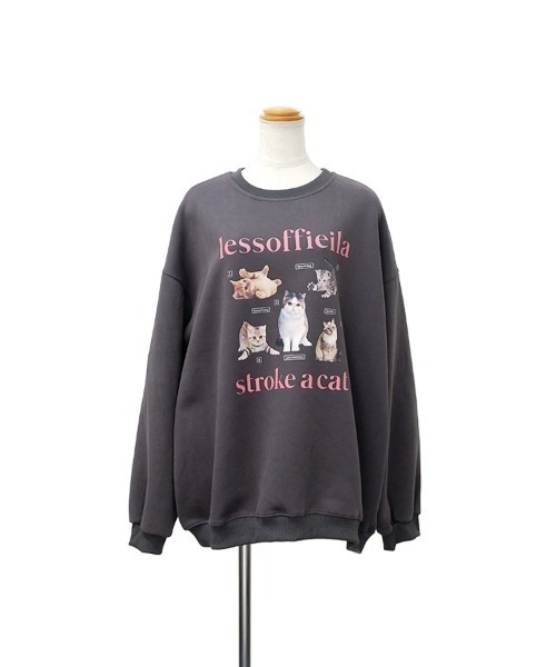 CLOTHY(クロシィ)の「【キュートな癒し系トレーナー♪】ねこプリントBIGスウェット(スウェット・レディース・グレー/チャコールグレー・FREE)」の10枚目の写真