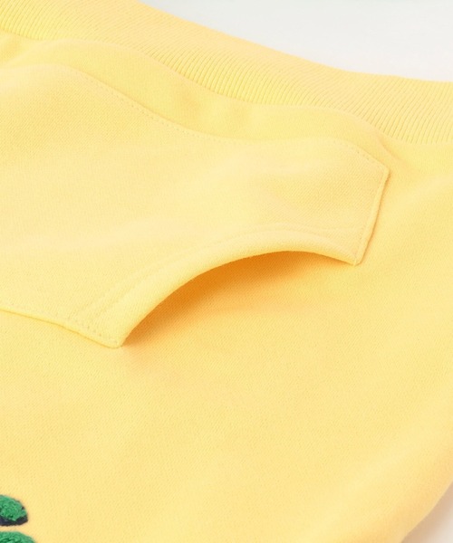 KP BOY（ケーピーボーイ）の「ロゴプルオーバーパーカ（パーカー・キッズ・エメラルド/イエロー・120cm/130cm/140cm/150cm/160cm）」の6枚目の写真