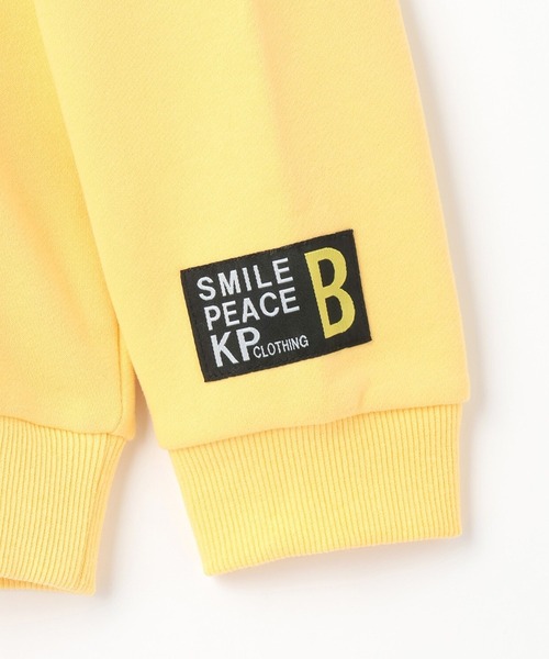 KP BOY（ケーピーボーイ）の「ロゴプルオーバーパーカ（パーカー・キッズ・エメラルド/イエロー・120cm/130cm/140cm/150cm/160cm）」の8枚目の写真