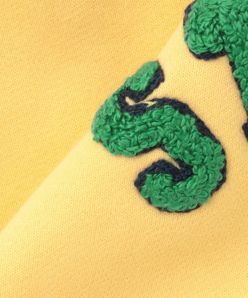 KP BOY（ケーピーボーイ）の「ロゴプルオーバーパーカ（パーカー・キッズ・エメラルド/イエロー・120cm/130cm/140cm/150cm/160cm）」の9枚目の写真