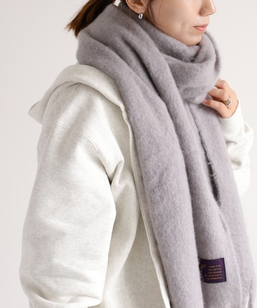 cepo(セポ)の「バルキーマフラー(マフラー・レディース・ベージュ/ライトグレー/ブラック/アイボリー・FREE)」の3枚目の写真