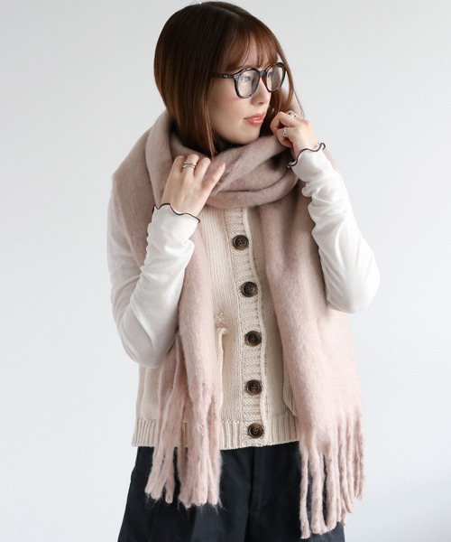 cepo(セポ)の「バルキーマフラー(マフラー・レディース・ベージュ/ライトグレー/ブラック/アイボリー・FREE)」の9枚目の写真