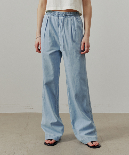 ARTID(アルティーダ)の「ライトタックデニムパンツ_LIGHT BLUE(デニムパンツ・レディース・スカイブルー・SMALL/MEDIUM)」の1枚目の写真