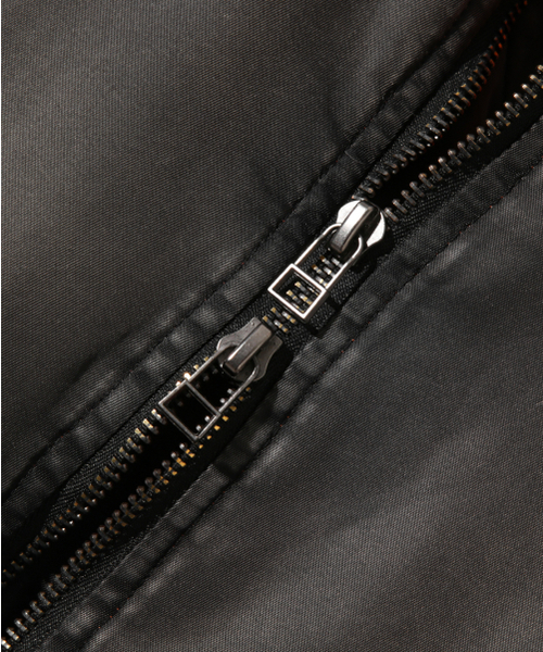 DIMITRI BLACK（ディミトリブラック）の「VLAD ダイングダーティウォッシュドエビエーター航空ジャケット_ブラック（MA-1・レディース・その他・MEDIUM/LARGE）」の8枚目の写真