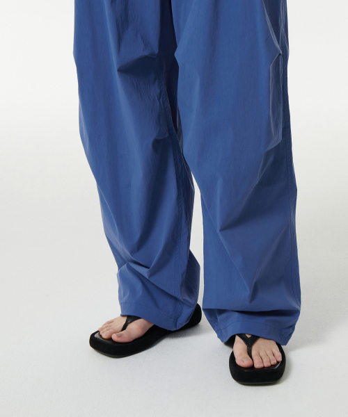 MUSINSA STANDARD WOMAN（ムシンサスタンダードウーマン）の「ウィメンズパラシュートパンツ[ブルー]（スウェットパンツ・レディース・その他・30/24/26/28/22）」の9枚目の写真