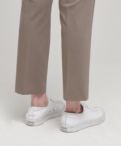 MUSINSA STANDARD WOMAN（ムシンサスタンダードウーマン）の「[クールタンダード] ウィメンズ スリムストレート ヒドゥンバンディング スラックス [ダスティベージュ]（スラックス・レディース・その他・32/30/24/25/26/27/28/29）」の8枚目の写真