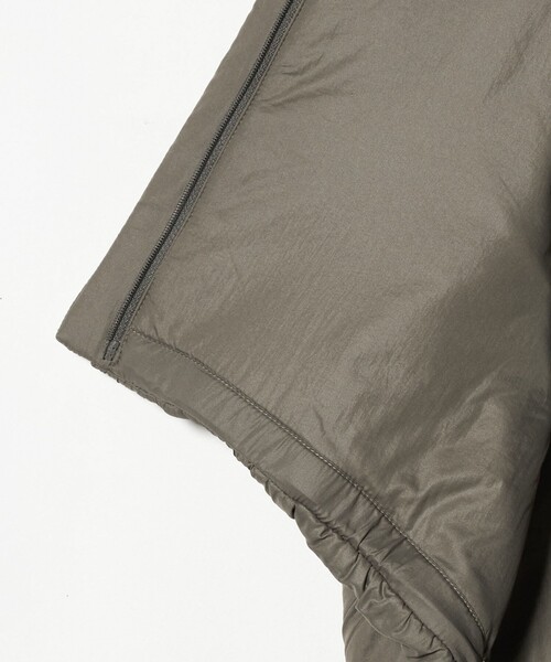 Steven Alan（スティーブンアラン）の「＜AMOMENTO＞PADDED NYLON CROP JUMPER/ブルゾン（ブルゾン・レディース・ブラック/ブラウン系・0）」の7枚目の写真