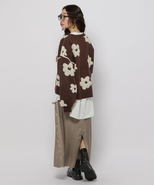 niko and...(ニコアンド)の「フラワージャガードニットプルオーバー(ニット/セーター・レディース・ブラック/ブラウン/アイボリー・MEDIUM/LARGE)」の20枚目の写真