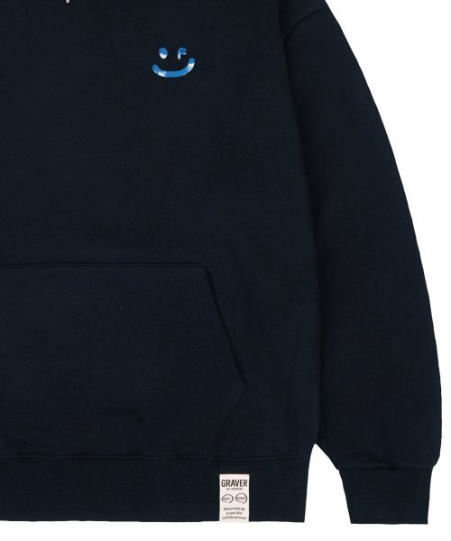 GRAVER（グレーバー）の「[ユニセックス]SKY クラウドドローイングスマイル フードパーカー_ネイビー（パーカー・レディース・ネイビー・MEDIUM/LARGE/X-LARGE/SMALL）」の4枚目の写真